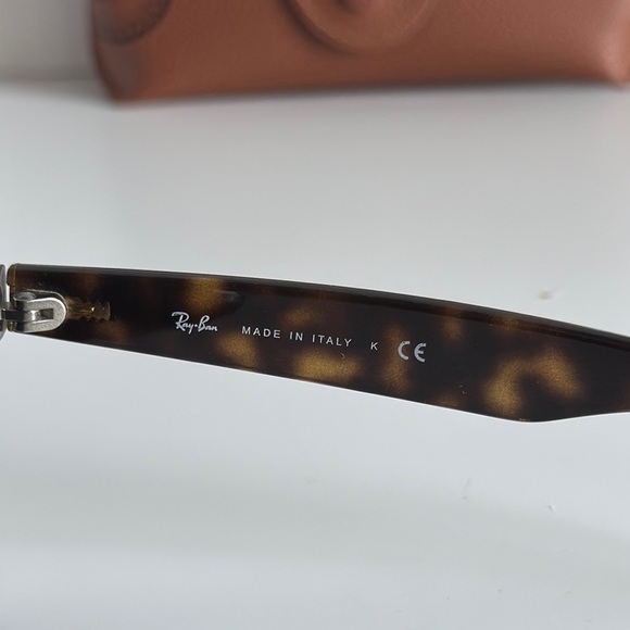 Ray-Ban Tortoise Shell Sunglasses RB 2132 NEW WAYFARER 902 58/18 145 3N - Picture 4 of 9